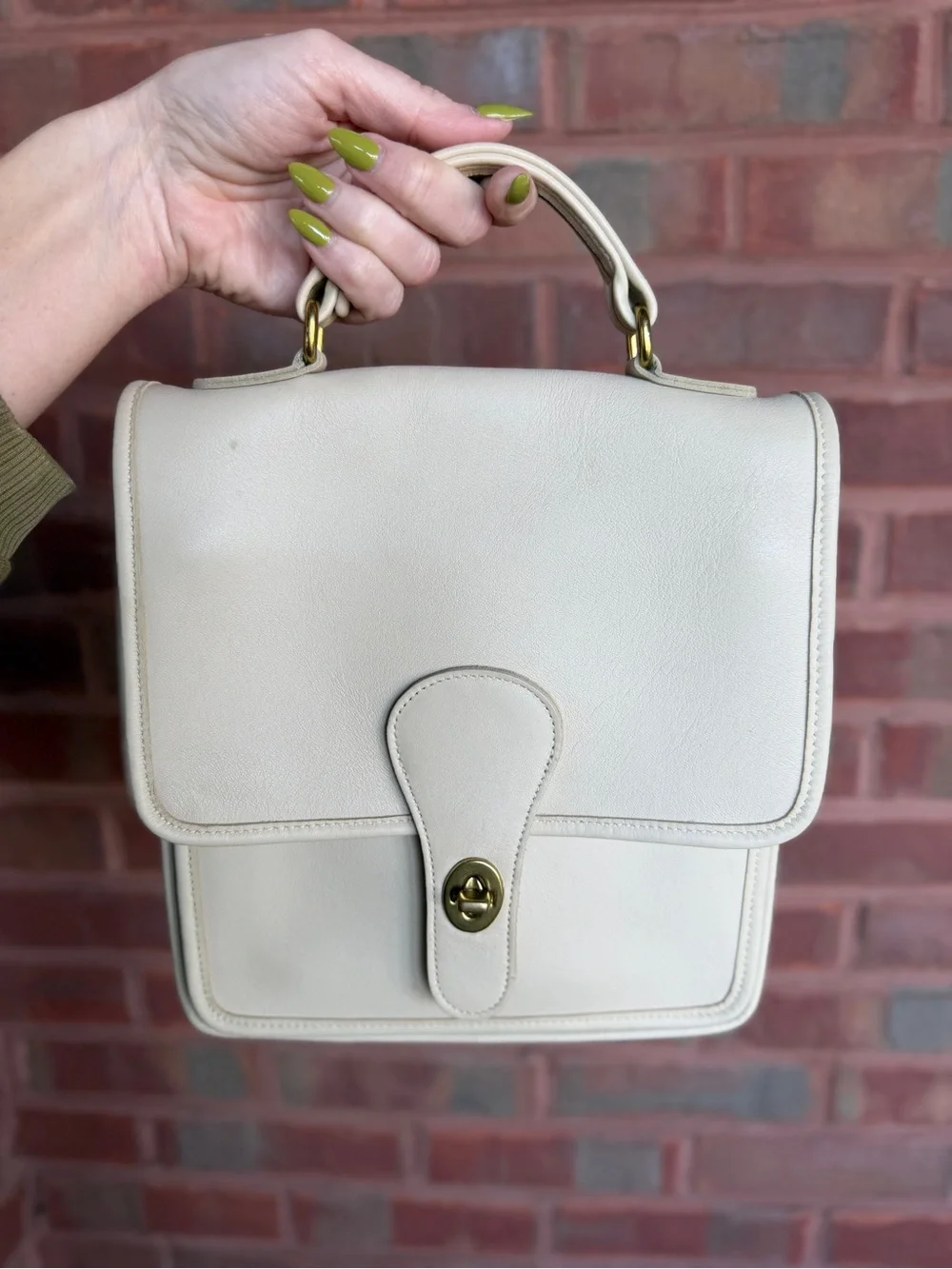 Vintage Coach Station Bag 5130 in Bone EUC